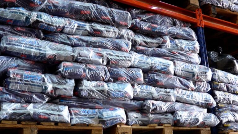 1765899765horizontal 00 00 10 04 quadro004