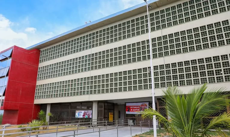 Justica libera curso de medicina do pronera na universidade federal de pernambuco