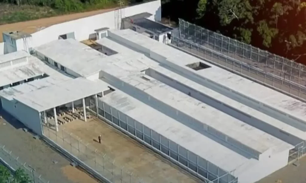 Unidade prisional de maues